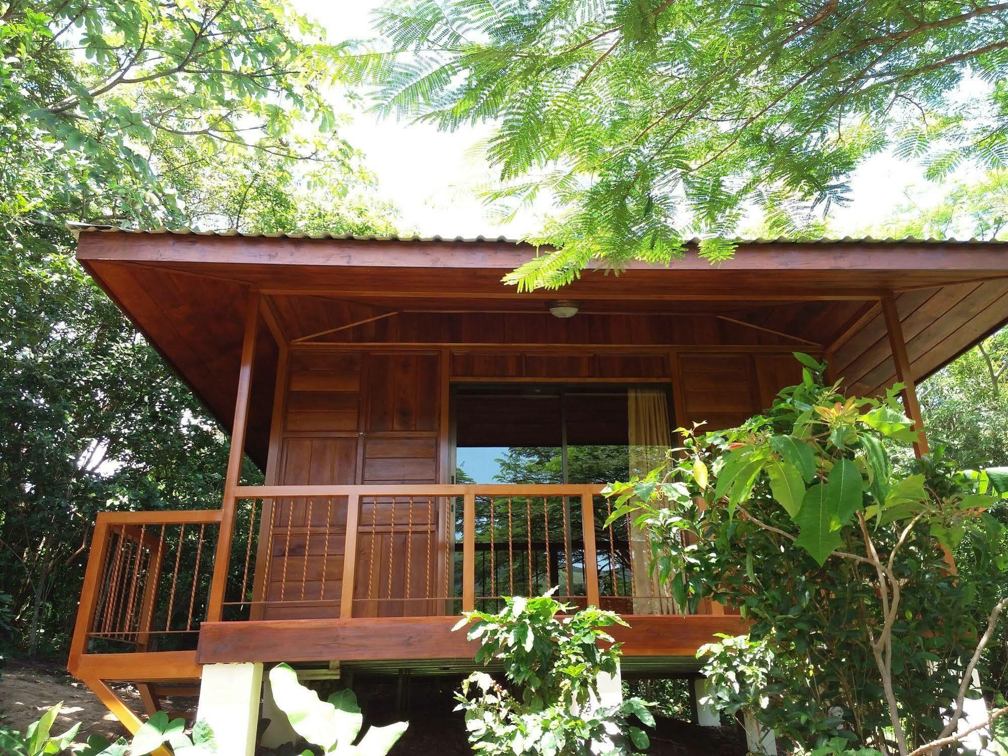 Rancho De Lelo Ecolodge Monteverde Exterior photo
